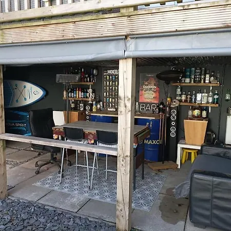 Belfast Base Will Be A Pleasure! Apartment Exterior photo